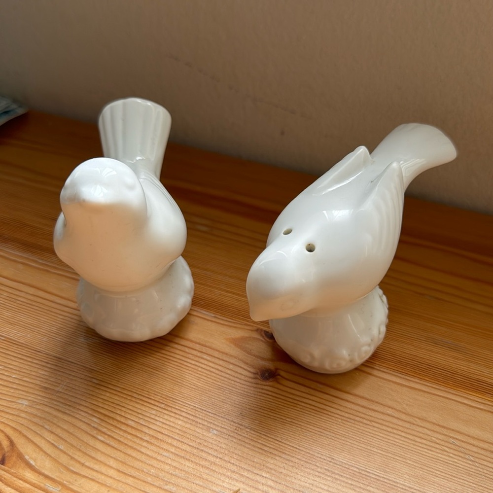 Bird salt and pepper shakers